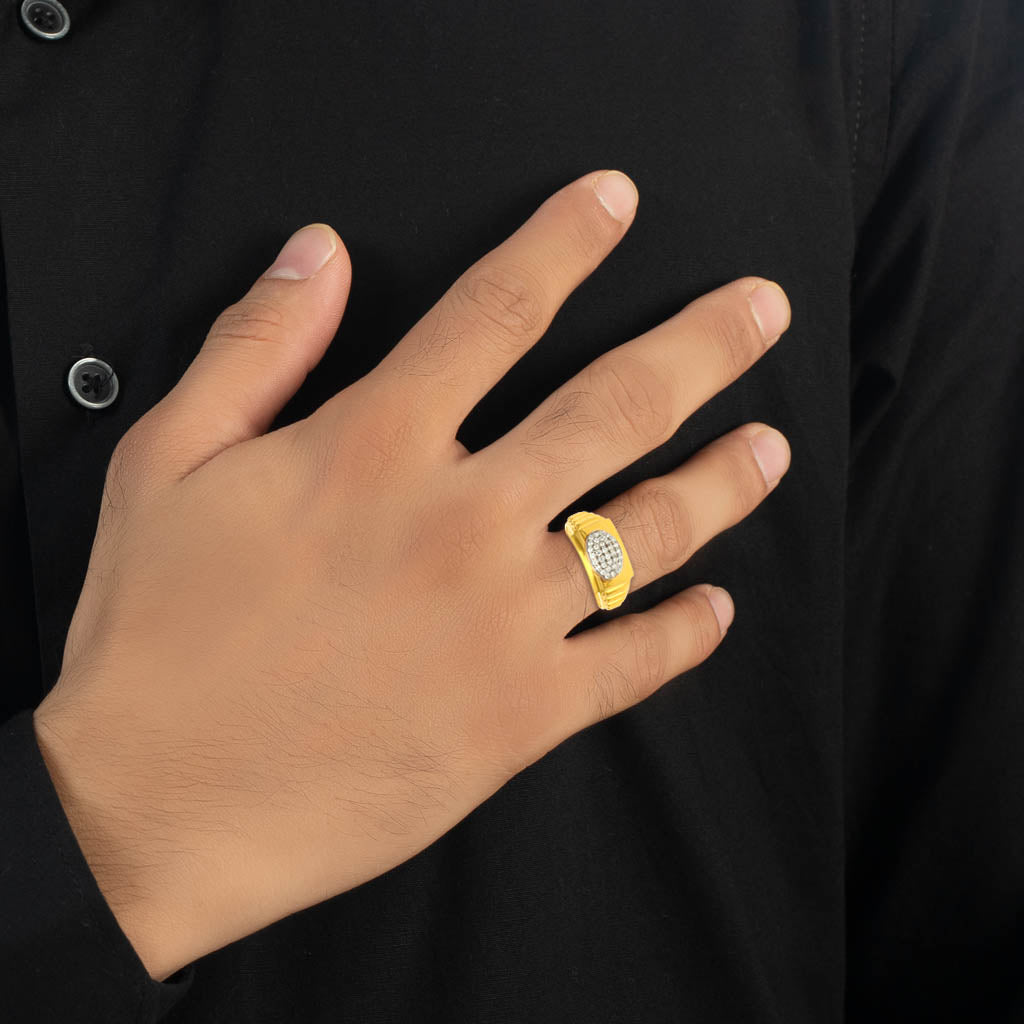 Buy Stylish Bold Designer Mens Gold Ring - Joyalukkas