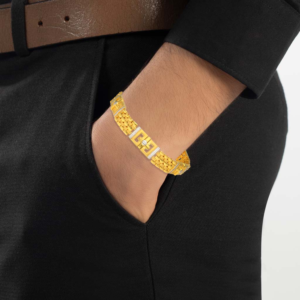 Latest Dubai Gold Bracelet Designs | Gold bracelet for women, Gold bracelet  for girl, Gold bracelet