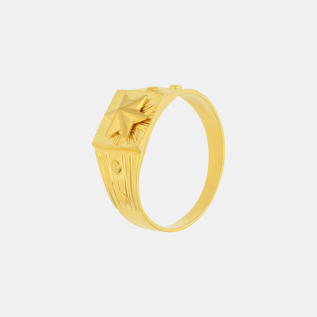 Candere by Kalyan Jewellers Hallmark Men 18kt Yellow Gold ring Price in  India - Buy Candere by Kalyan Jewellers Hallmark Men 18kt Yellow Gold ring  online at Flipkart.com